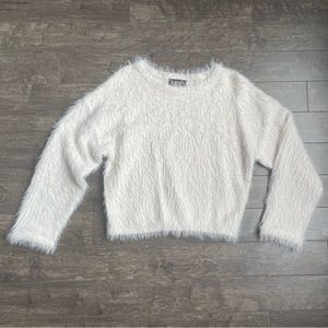 Truth by Republic Women’s Cropped Fuzzy Sweater White